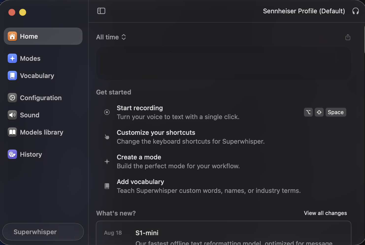 Superwhisperのホーム画面。録音開始のショートカット、ショートカットの変更、モードの作成、辞書の追加が並ぶ