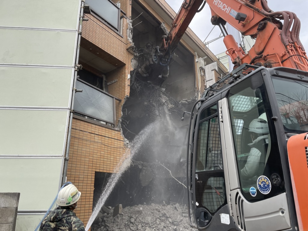解体工事現場