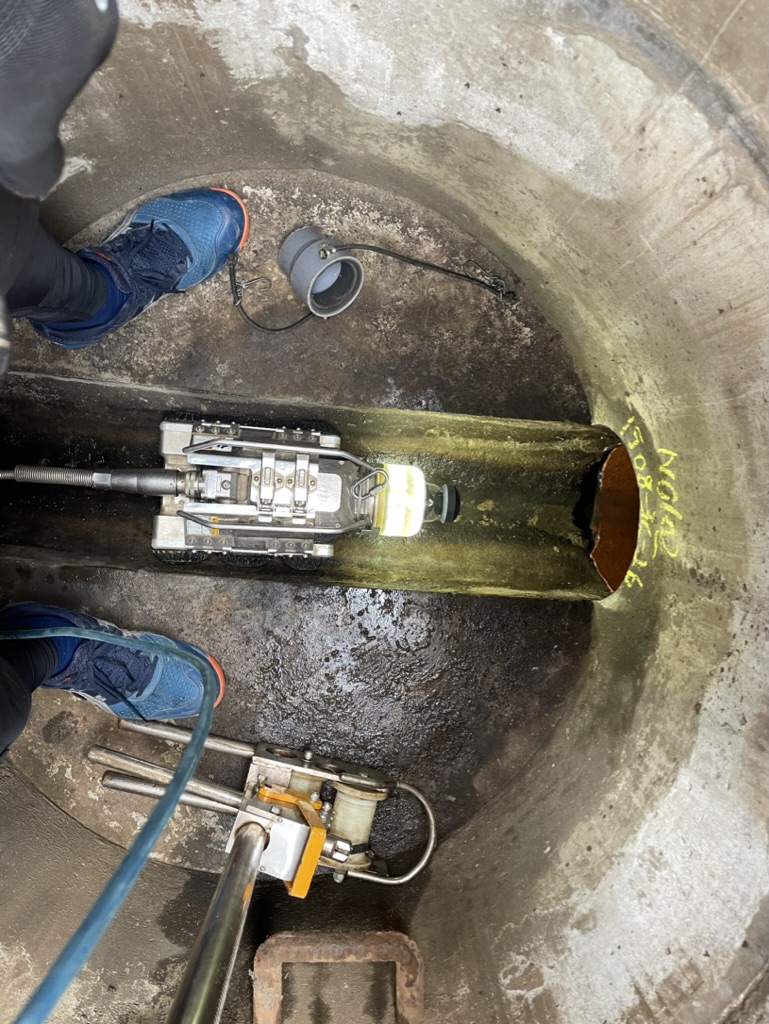 マンホール内ロボット調査