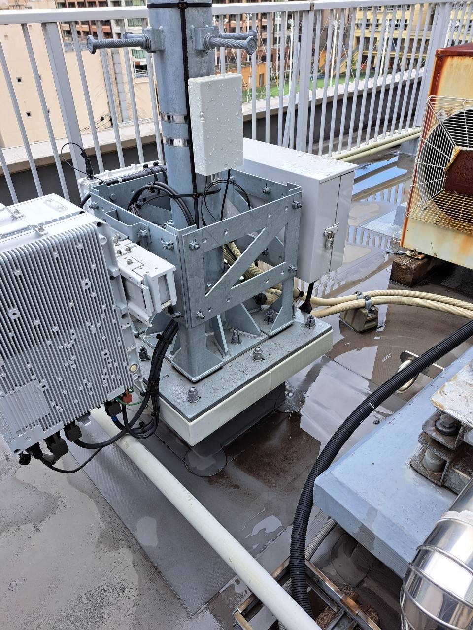 屋上通信設備工事